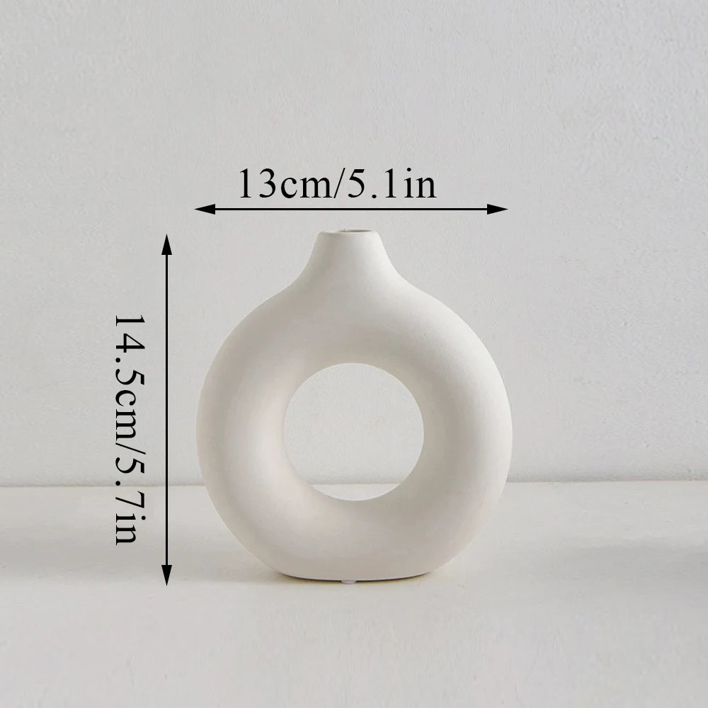 Circular Hollow Nordic Vase