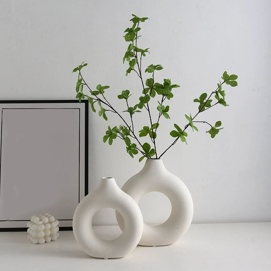 Circular Hollow Nordic Vase