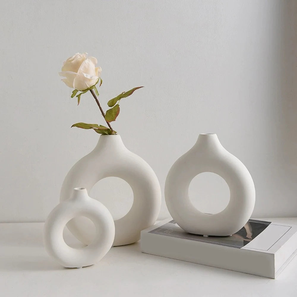 Circular Hollow Nordic Vase