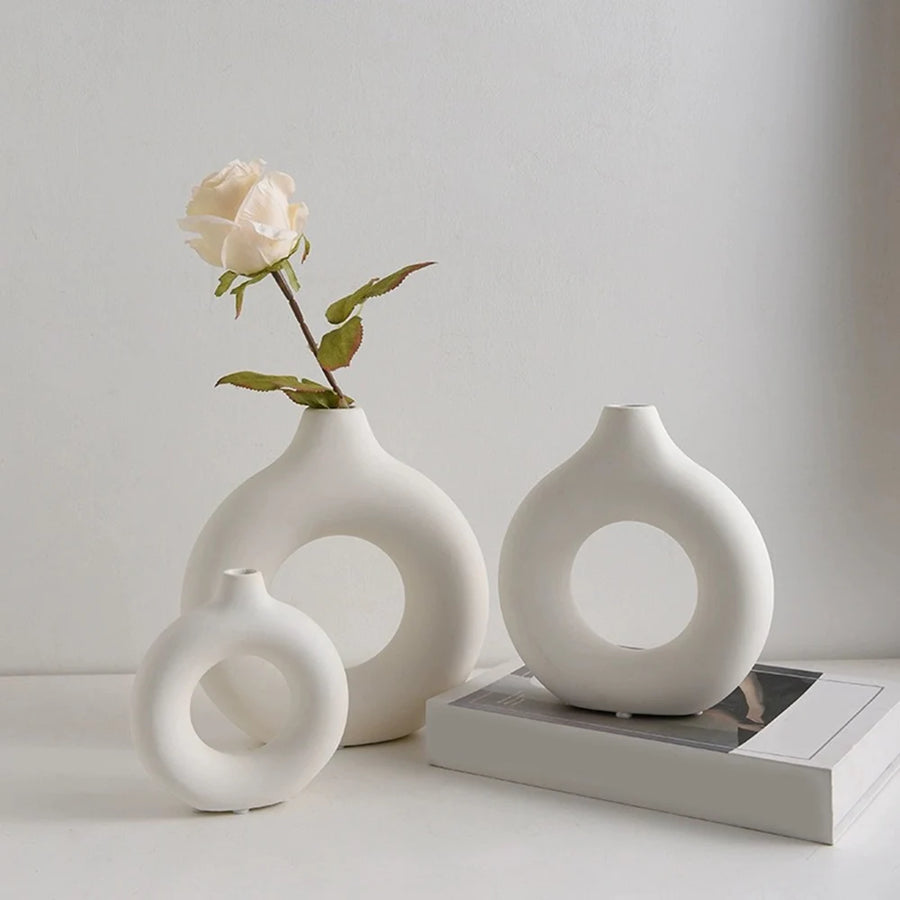 Circular Hollow Nordic Vase