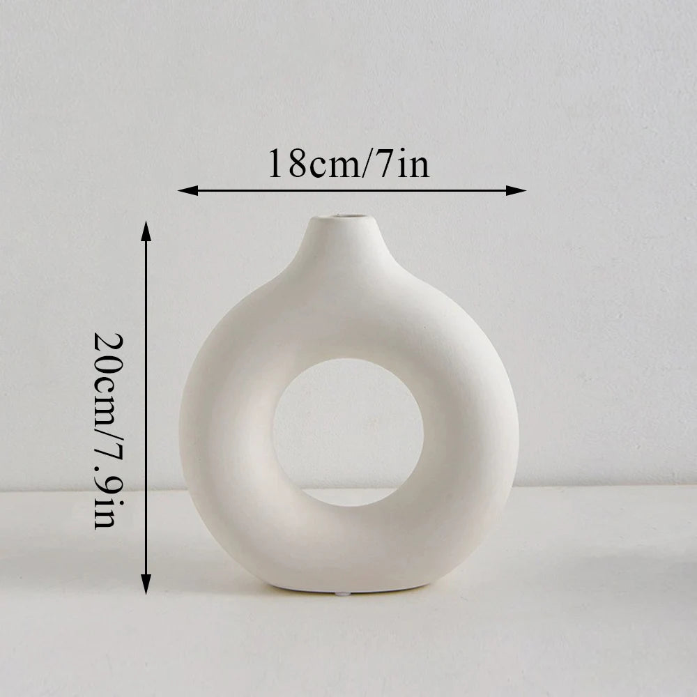 Circular Hollow Nordic Vase